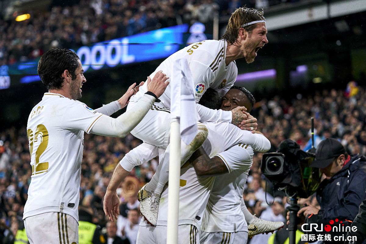 球迷们会在 球迷们会在