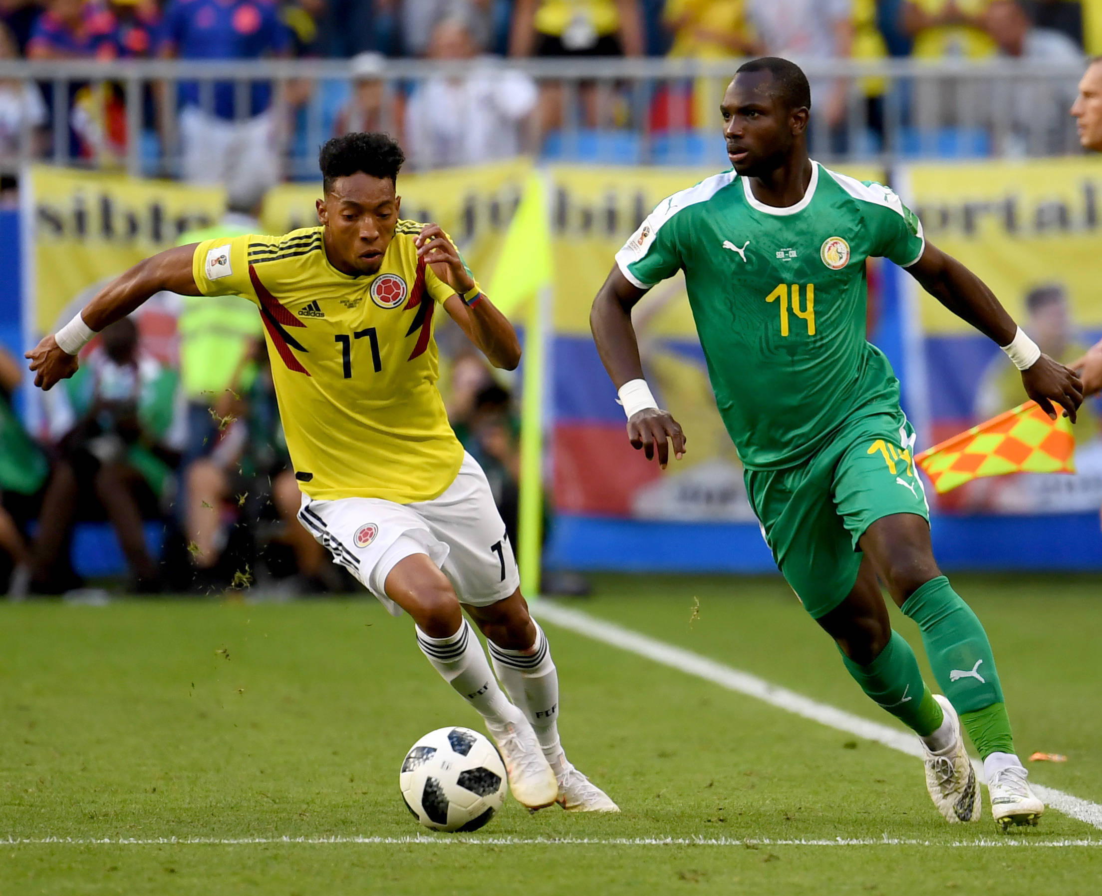 他立刻把球 他立刻把球